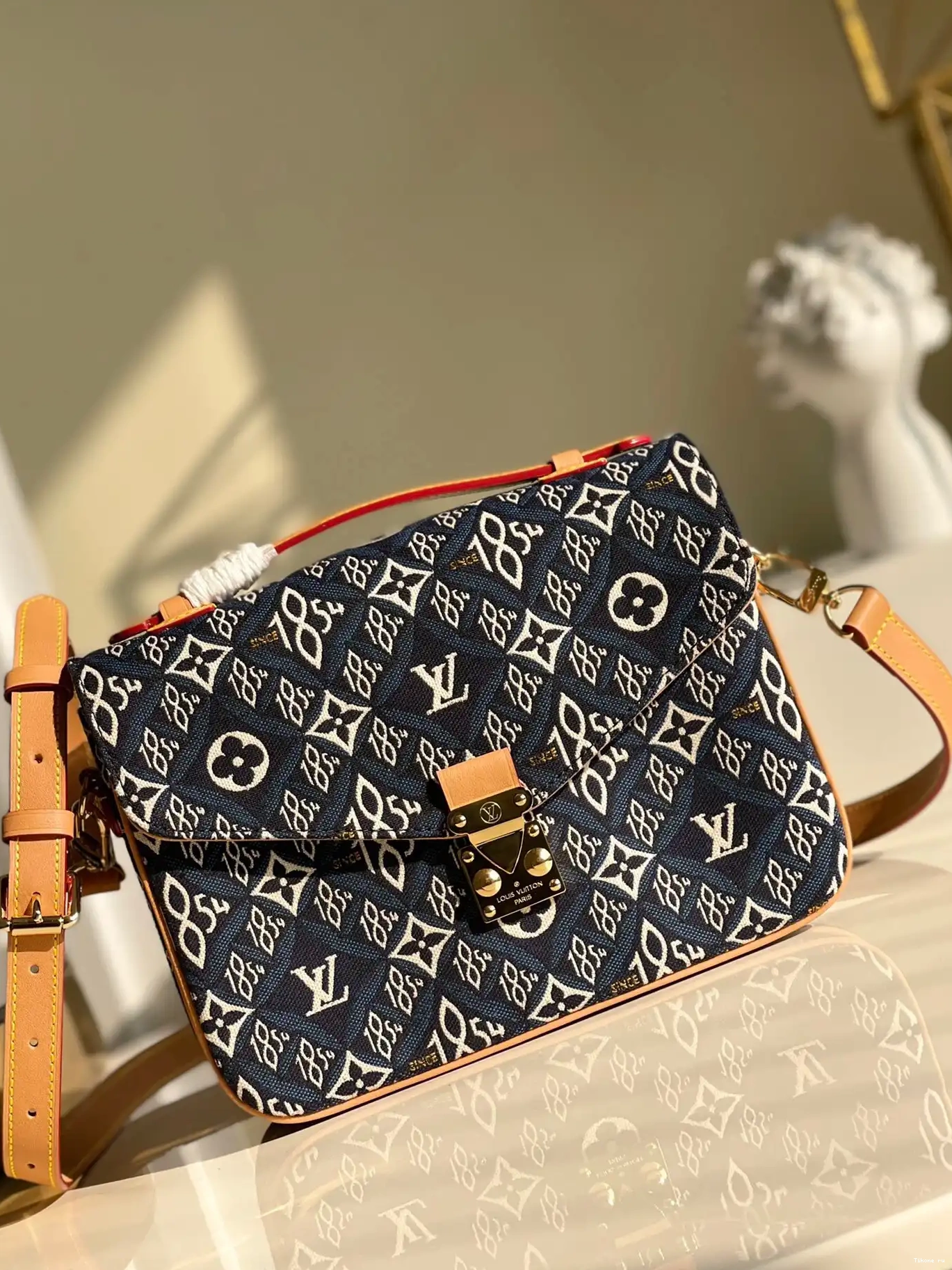 SINCE 1854 VUITTON POCHETTE LOUIS MÉTIS 0524